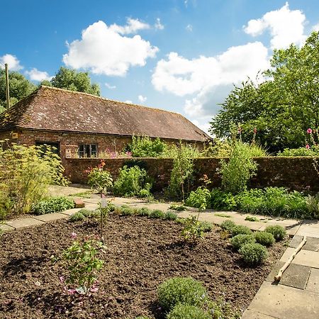 Hôtel All Hallows Farmhouse à Wimborne Saint Giles Extérieur photo